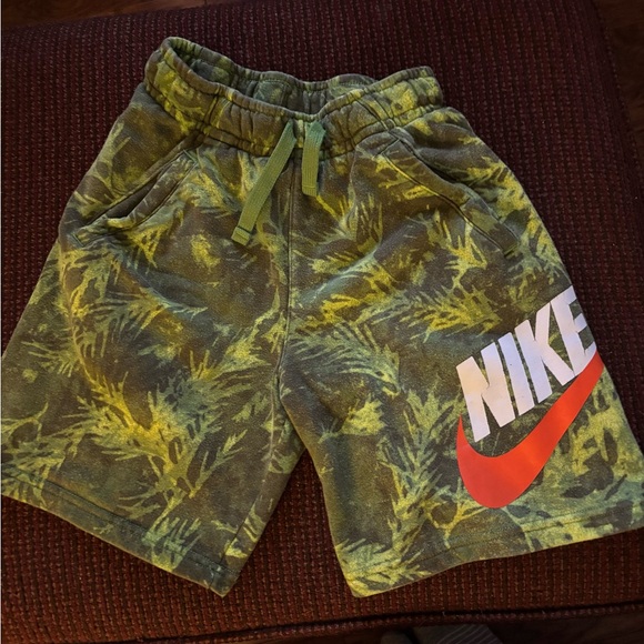 Nike Olive and Lime Patterned Shorts - Picture 1 of 3
